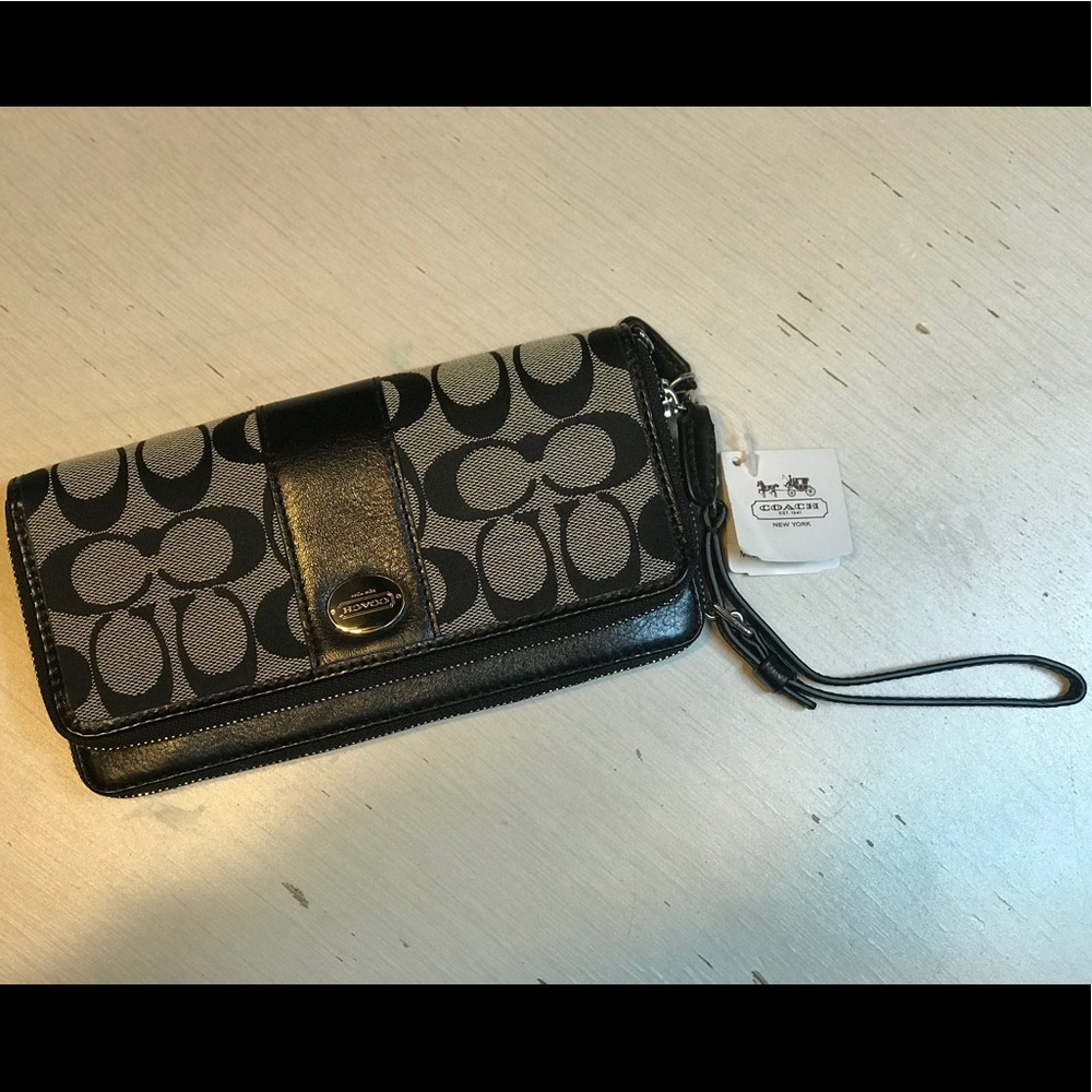 Brand new *coach* wallet
